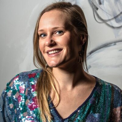 Beth Inglish is a speaker, artist, and joy instigator